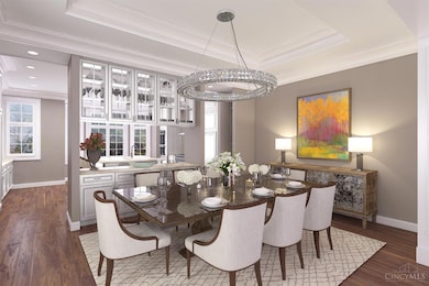 327 Oregon St, Cincinnati, OH 45202 - photo 2