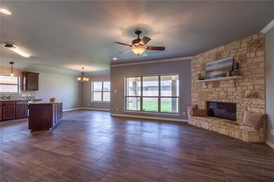 3106 Crystal Ann Dr, Temple, TX 76502 - photo 3