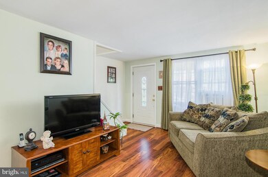 3719 Greenvale Rd, Baltimore, MD 21229 - photo 4