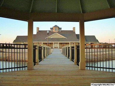 Enjoy the 7100 square foot Lake Forest Clubhouse and pier.