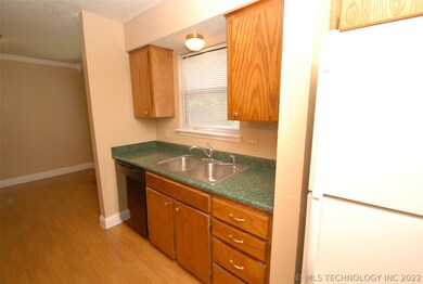 2413 W Quantico Ct unit 1, Broken Arrow, OK 74011 - photo 3