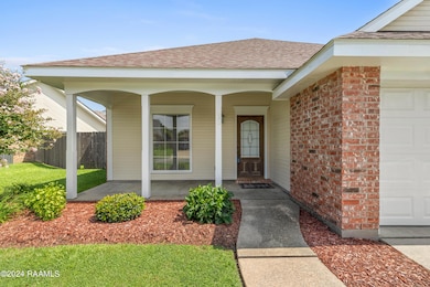 203-Cricklade-Ct-Youngsvilla-LA-70592-03