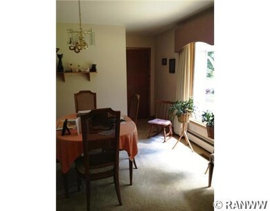 2729 Solberg Ct, Eau Claire, WI 54703 - photo 3