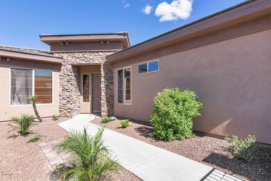 1920 E Latona Rd-large-003-28-Front Exte