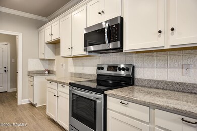 12-web-or-mls-123 Sparrowhawk St-12