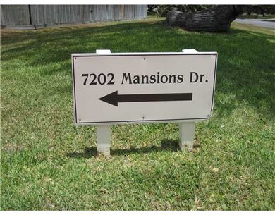 7202 Mansions Dr unit F4, Corpus Christi, TX 78414 - photo 2