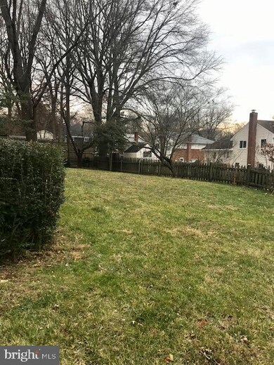 10933 Byrd Dr, Fairfax, VA 22030 - photo 3