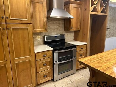 2216 Aberdeen Dr, Tyler, TX 75703 - photo 4