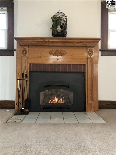 Instant warmth and cozy moments around this thermo