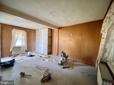 407 Seneca St, Essington, PA 19029 - photo 6