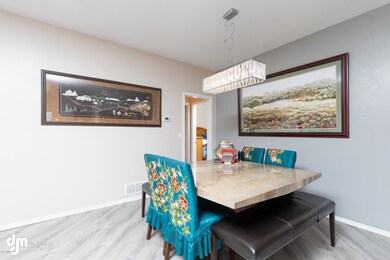 Dining Area 20190926-DW-6277-FULL