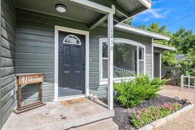 1230 S Brazos St, Weatherford, TX 76086 - photo 4