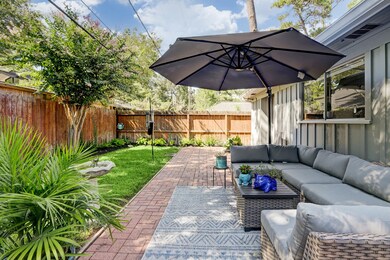 906 Briarbrook Dr, Houston, TX 77042 - photo 6