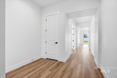 883 N Falling Water Way, Eagle, ID 83616 - photo 3