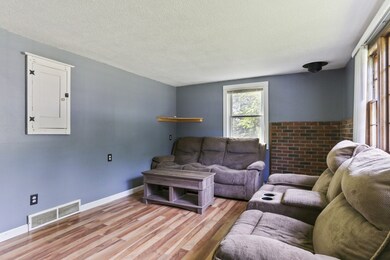 10 Jowett St, Carver, MA 02330 - photo 3