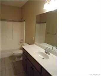 The second Bathroom.