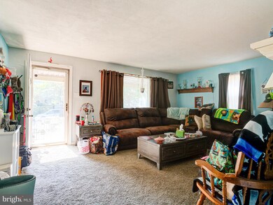 577 Greenwich Ave, Paulsboro, NJ 08066 - photo 5