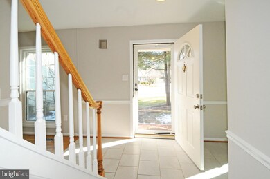 8422 Blevins Way Ct, Vienna, VA 22182 - photo 6