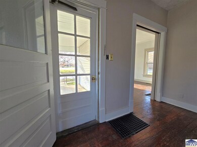 917 N 13th St, Terre Haute, IN 47807 - photo 4