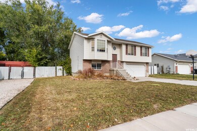 2404 W 1850 N, Clearfield, UT 84015 - photo 3