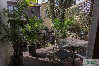 120 E Charlton Ln unit Carriage House, Savannah, GA 31401 - photo 4