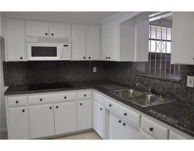 713 SW 6th Ave, Hallandale Beach, FL 33009 - photo 6