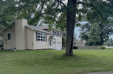 4612 5th St, Menominee, MI 49858 - photo 3