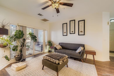 8358 S Independence Cir unit 105, Littleton, CO 80128 - photo 4