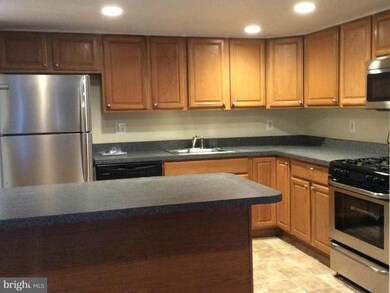 6461 Lamplighter Ridge, Glen Burnie, MD 21061 - photo 4