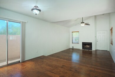 3314EKeltonLane107-004
