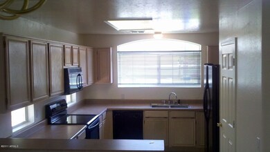 846 W Devon Dr, Gilbert, AZ 85233 - photo 2