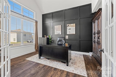 1370 Englewood Dr, Lake Wylie, SC 29710 - photo 4