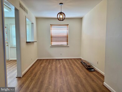 9613 Conmar Rd, Middle River, MD 21220 - photo 5