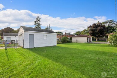 2006 W Crescent Ave, Waukegan, IL 60085 - photo 2