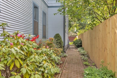 69 Garrison Ave-Windowstill Real Estate