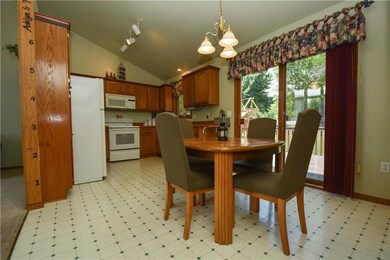 3312 SE 19th St, Des Moines, IA 50320 - photo 5