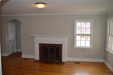 326 N Bost St, Statesville, NC 28677 - photo 7