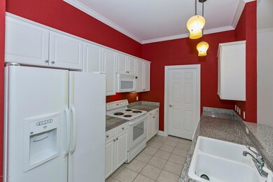 004_Kitchen