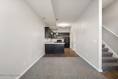 822 Northgate Blvd unit 8, New Albany, IN 47150 - photo 2