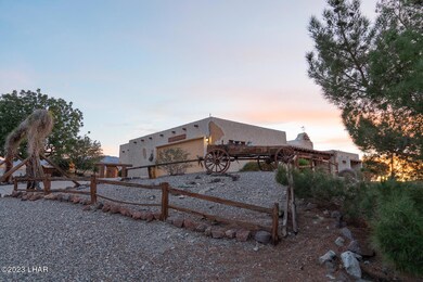 HiawathaExteriorsSmall-2