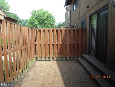 580 Glen Ct unit 36A, Glen Burnie, MD 21061 - photo 2