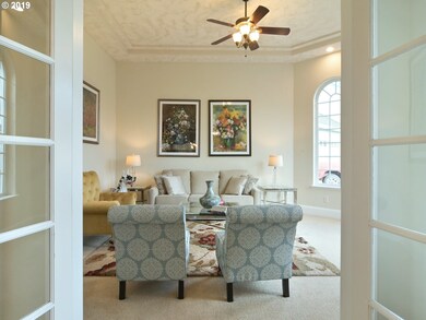 527 Pebble Beach Dr, Creswell, OR 97426 - photo 6