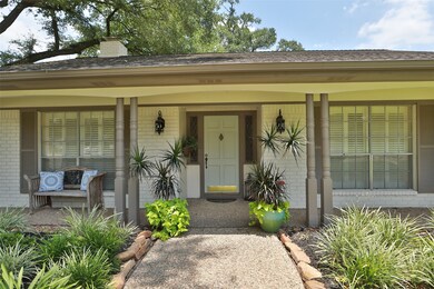 610 Inwood St, Tomball, TX 77375 - photo 3