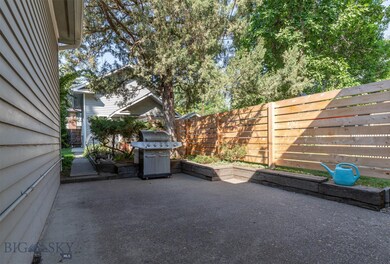 Quiet side patio off kitchen