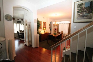 entry/formal dining room