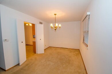 53181 Crestview Dr, South Bend, IN 46635 - photo 4