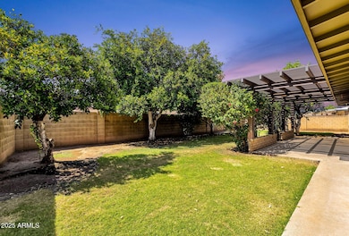 49-web-or-mls-3537-w-shangri-la-rd