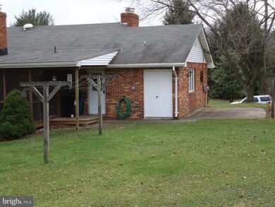 1104 Cape Ct, Sykesville, MD 21784 - photo 6