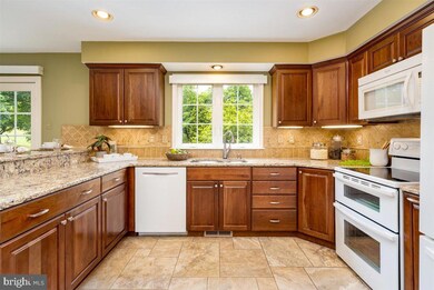 5710 Meyerfield Ct, Sykesville, MD 21784 - photo 6