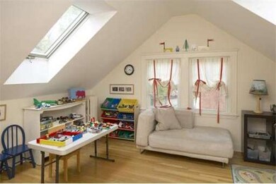 9 Irving St, Arlington, MA 02476 - photo 6